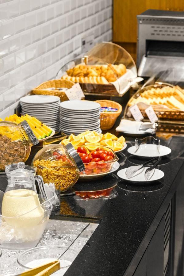 Holiday Inn Express Kaohsiung Love River By Ihg Ngoại thất bức ảnh