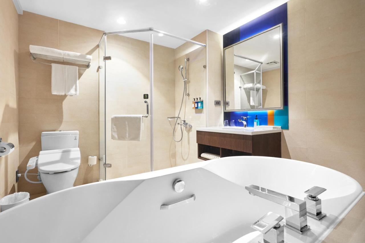 Holiday Inn Express Kaohsiung Love River By Ihg Ngoại thất bức ảnh